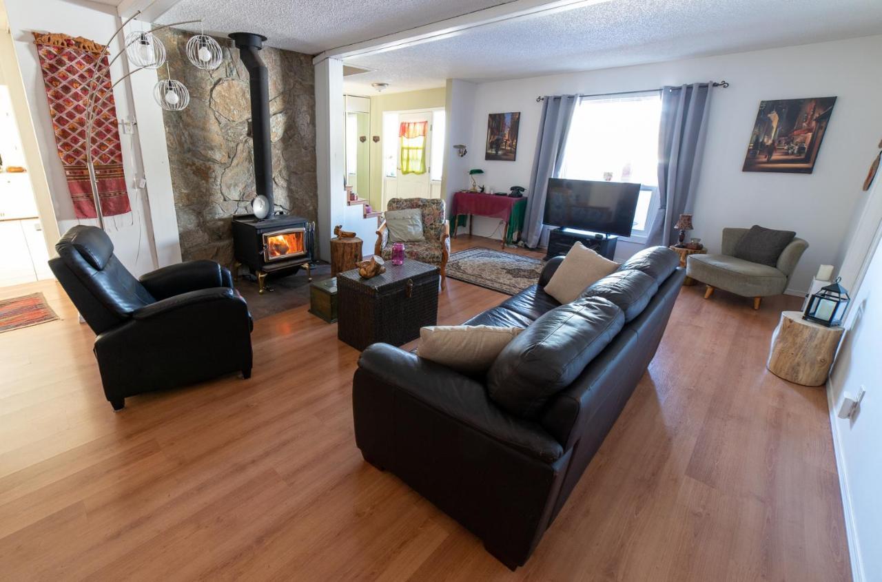 Rose Cottage Bed & Breakfast Valemount Bagian luar foto