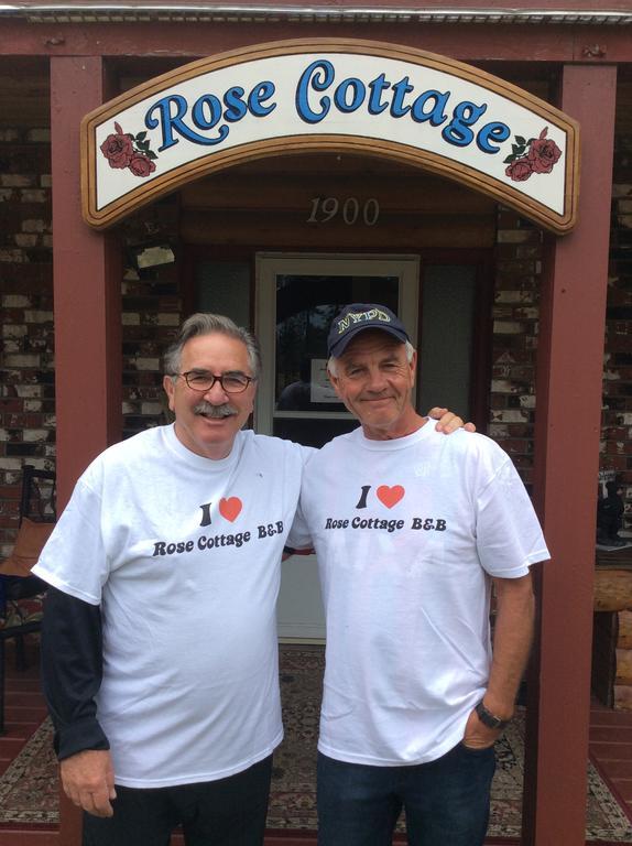 Rose Cottage Bed & Breakfast Valemount Bagian luar foto